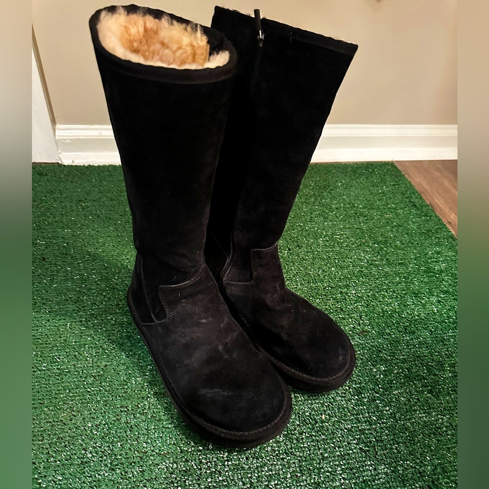 CLASSIC TALL ZIP UGG BOOTS - BLACK